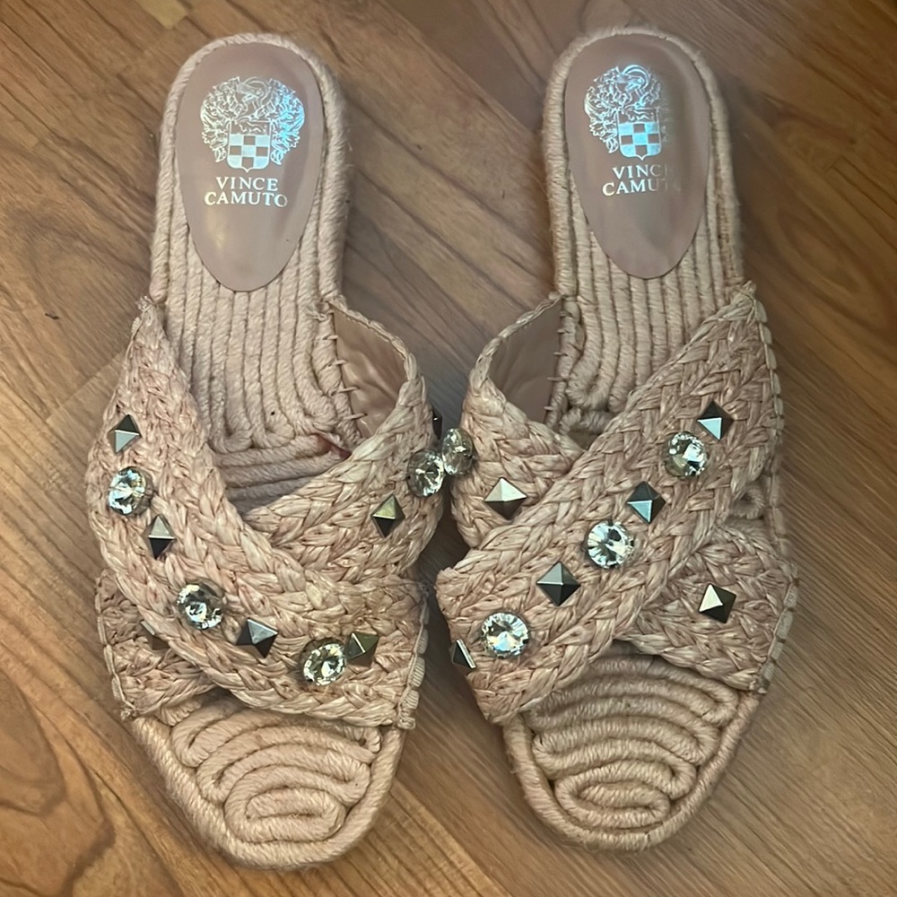 Vince Camuto flats